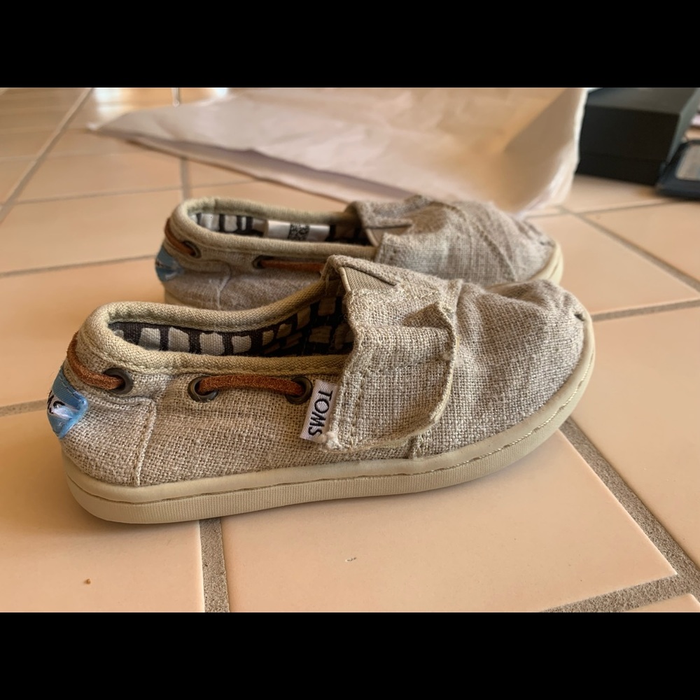 COPY - Toms with Velcro